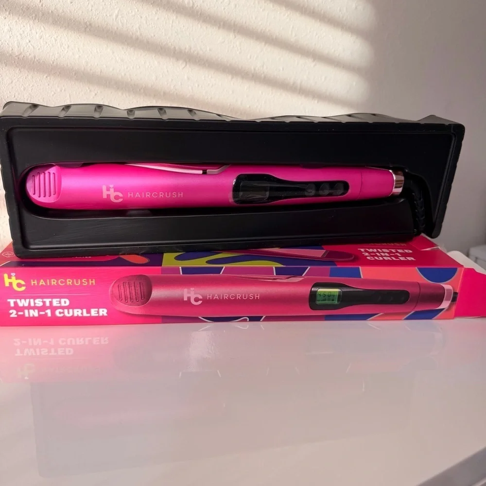 Twisted 2-in-1 Pink Hair Curler